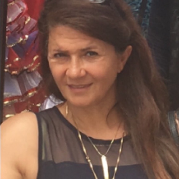 Meet your Posher, Farideh - Picture 1 of 3